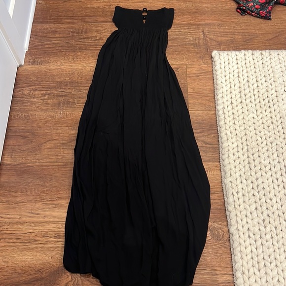 Indah Dresses & Skirts - Black Indah XS strapless dress